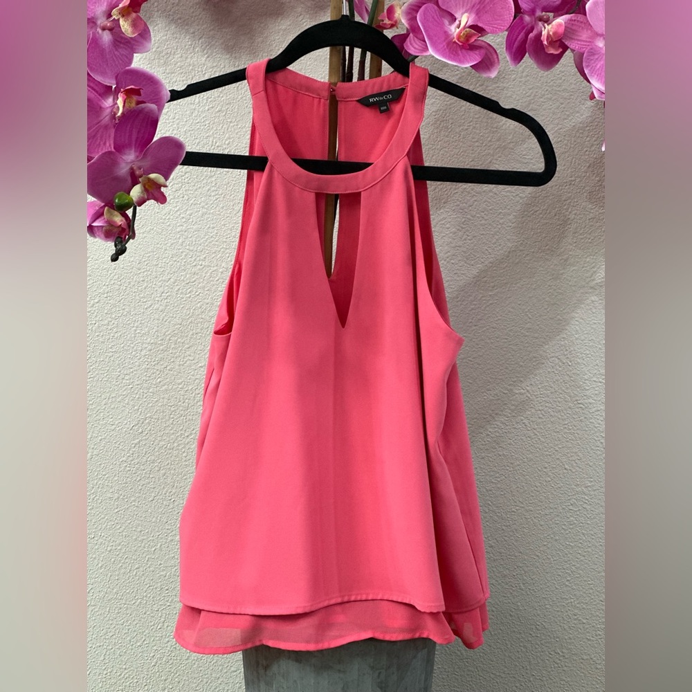 Women’s halter tank top